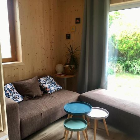 Villa Gite la Chouette Bicoque, petite maison rénovée en bois une chambre, une mezzanine en bord de Rance à La Richardais Extérieur photo