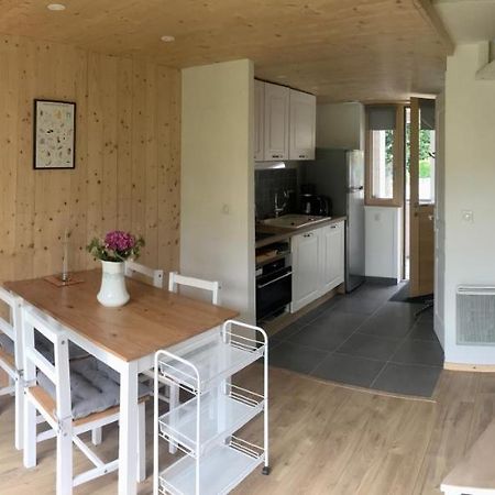 Villa Gite la Chouette Bicoque, petite maison rénovée en bois une chambre, une mezzanine en bord de Rance à La Richardais Extérieur photo