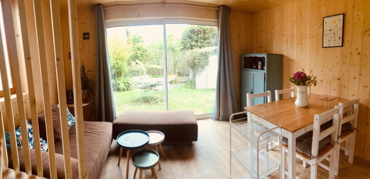 Villa Gite la Chouette Bicoque, petite maison rénovée en bois une chambre, une mezzanine en bord de Rance à La Richardais Extérieur photo