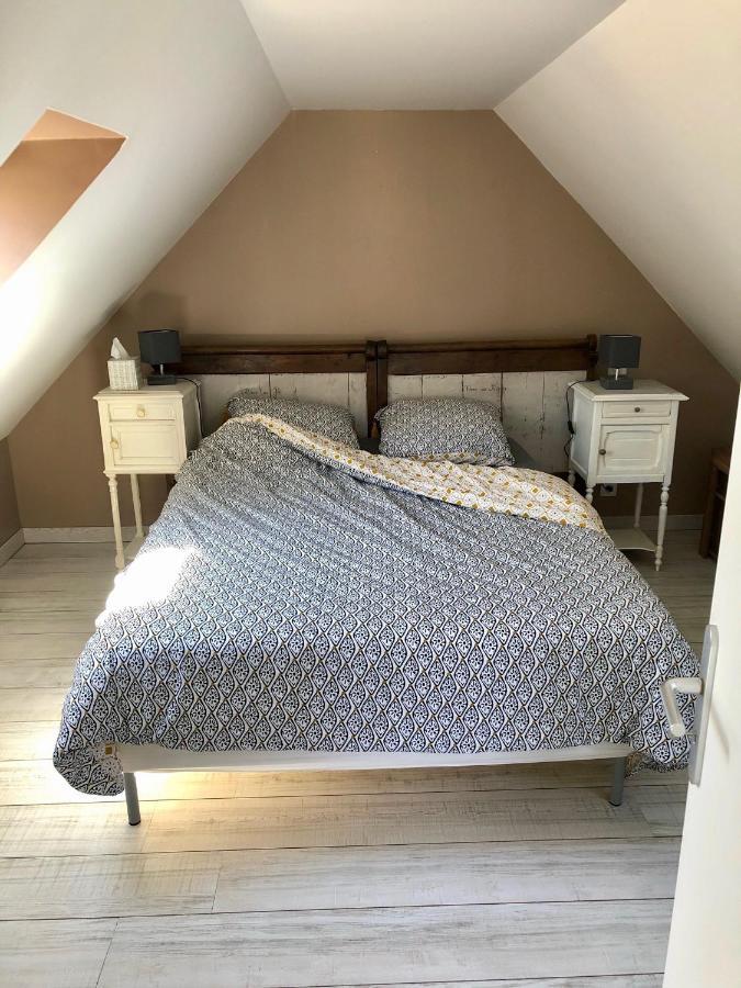 Villa Gite la Chouette Bicoque, petite maison rénovée en bois une chambre, une mezzanine en bord de Rance à La Richardais Extérieur photo